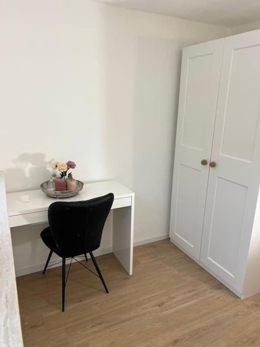 Moderne Gemuetliche Ferienwohnung In Friedrichshafen Luaran gambar